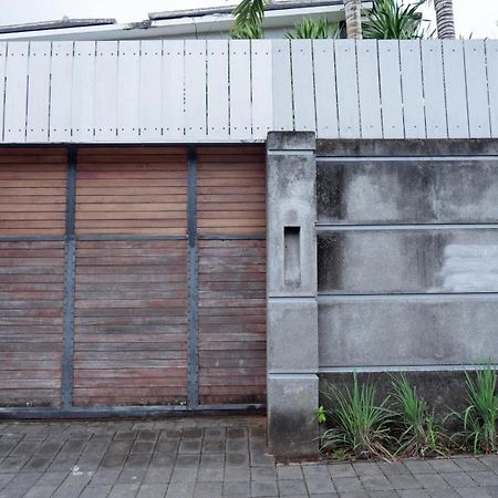 The Lavana Bali Radiance Villa Raya Canggu Bagian luar foto