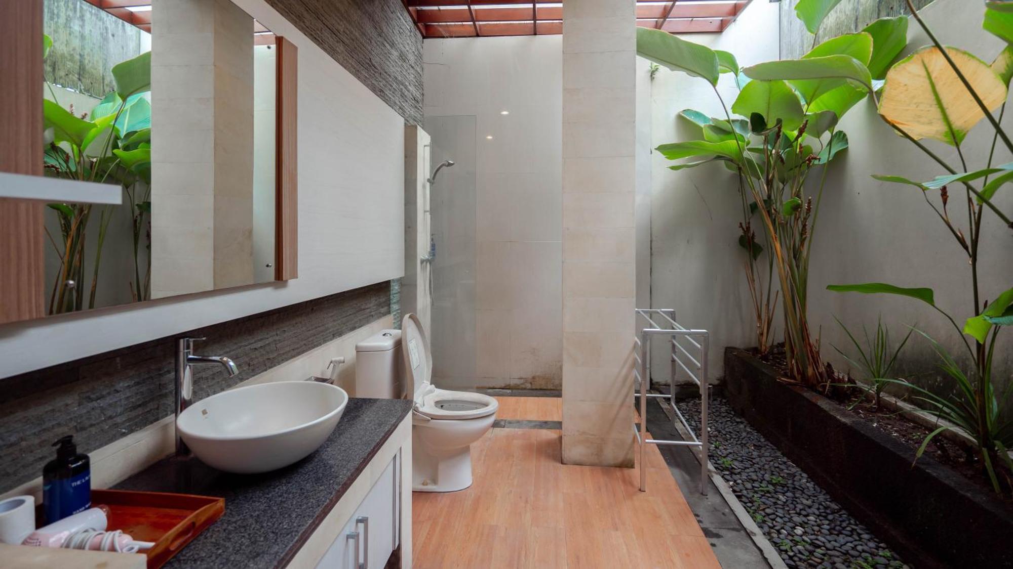 The Lavana Bali Radiance Villa Raya Canggu Bagian luar foto